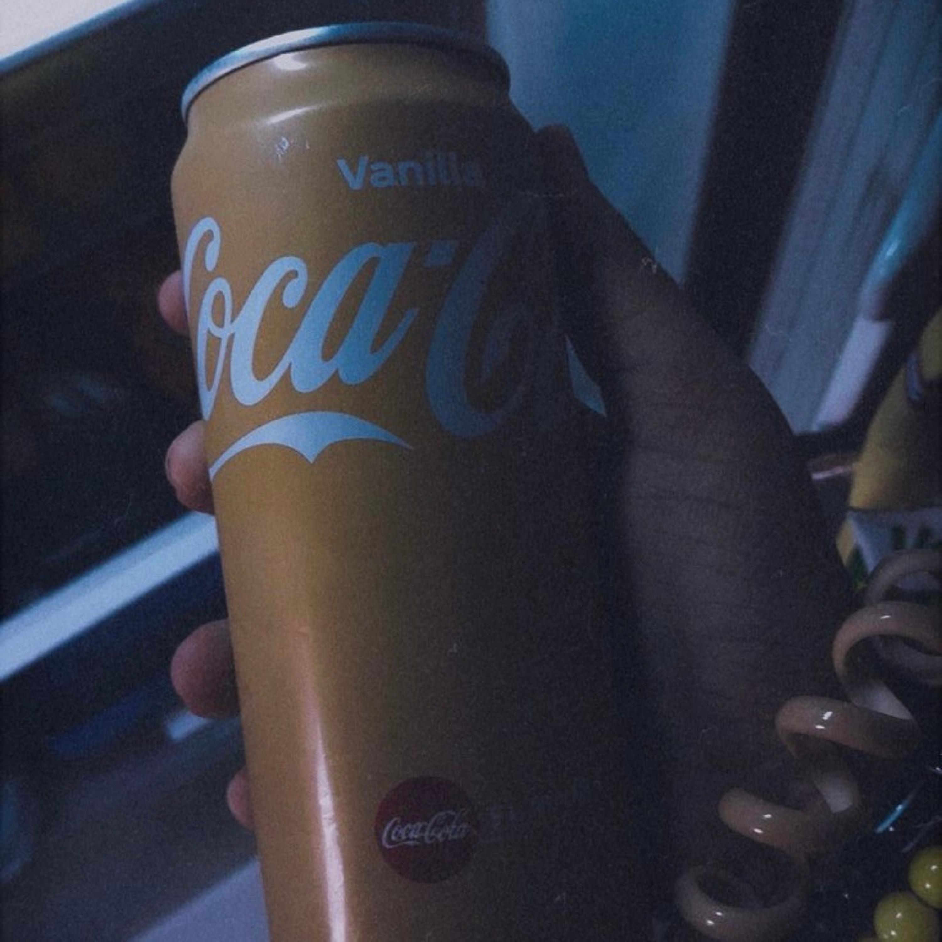Релиз Coca-Vanille