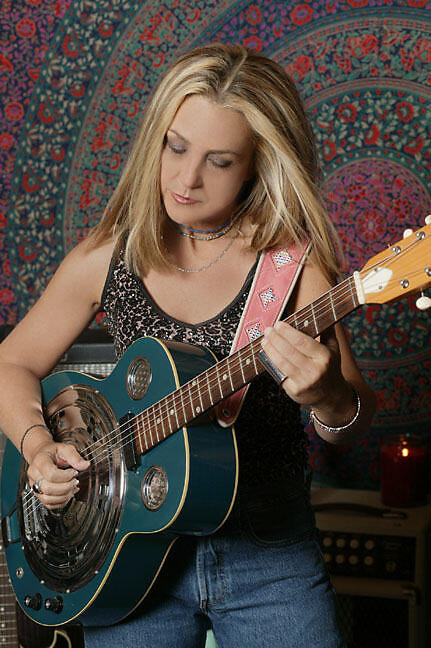 Lauren Ellis
