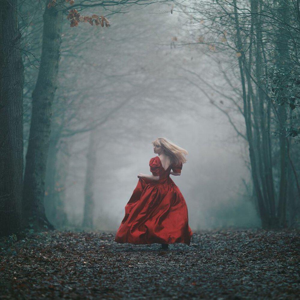 Релиз Pale Memories