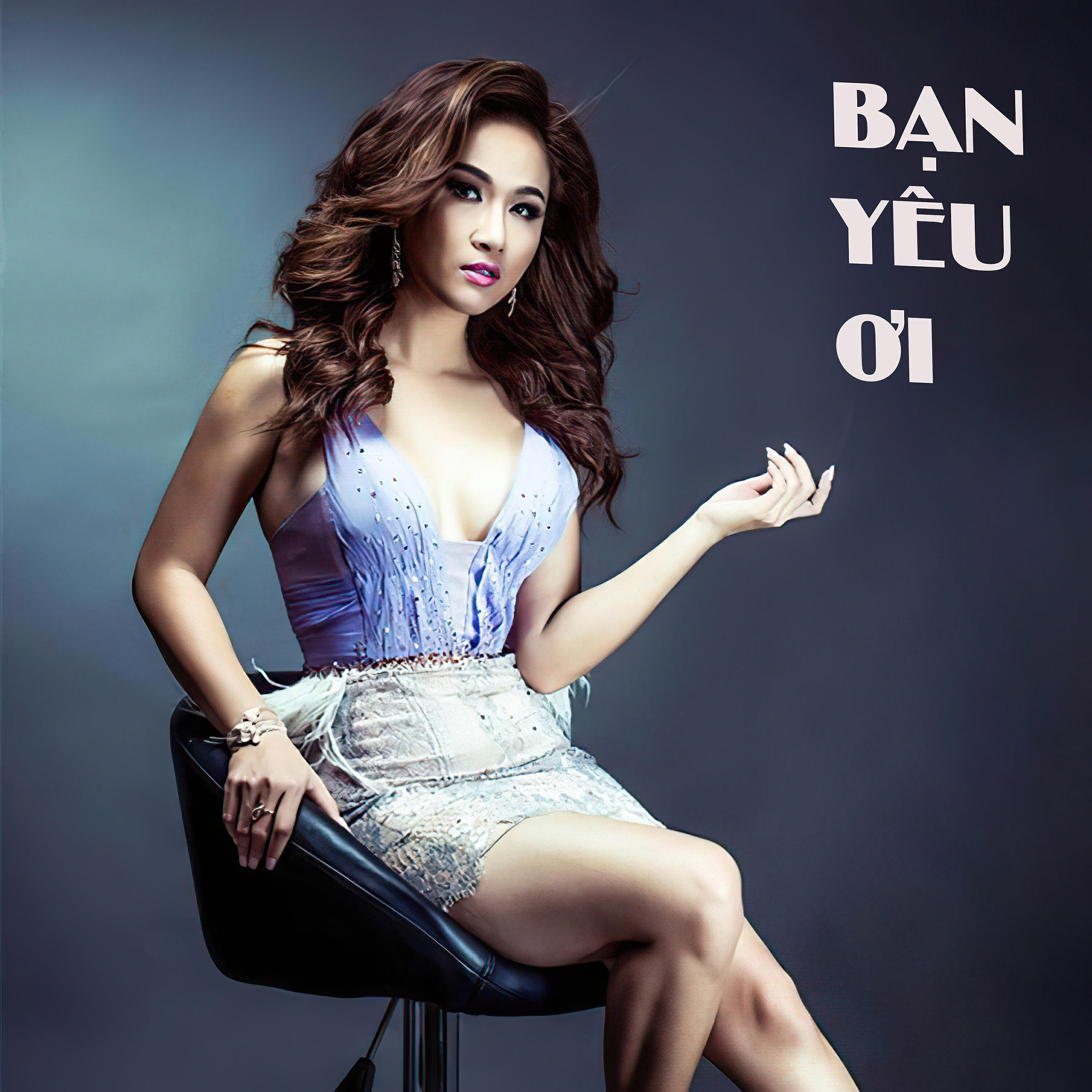 Ca sỹ Lam Anh