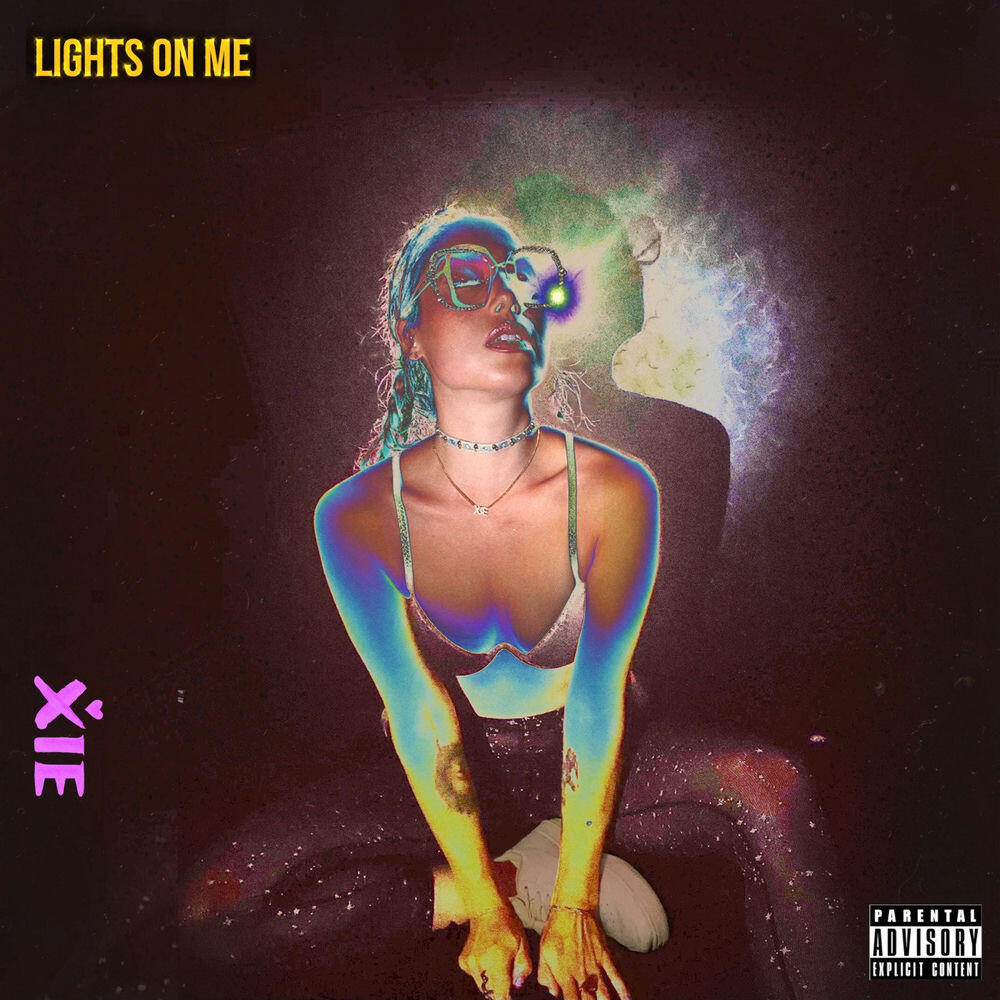 Релиз LIGHTS ON ME