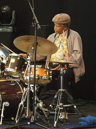 Makaya Ntshoko