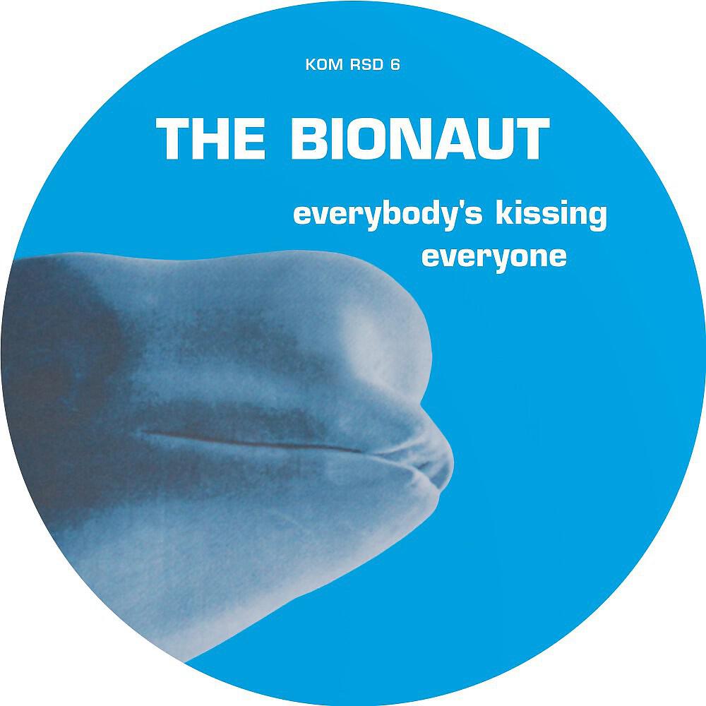 Релиз Everybody's Kissing Everyone