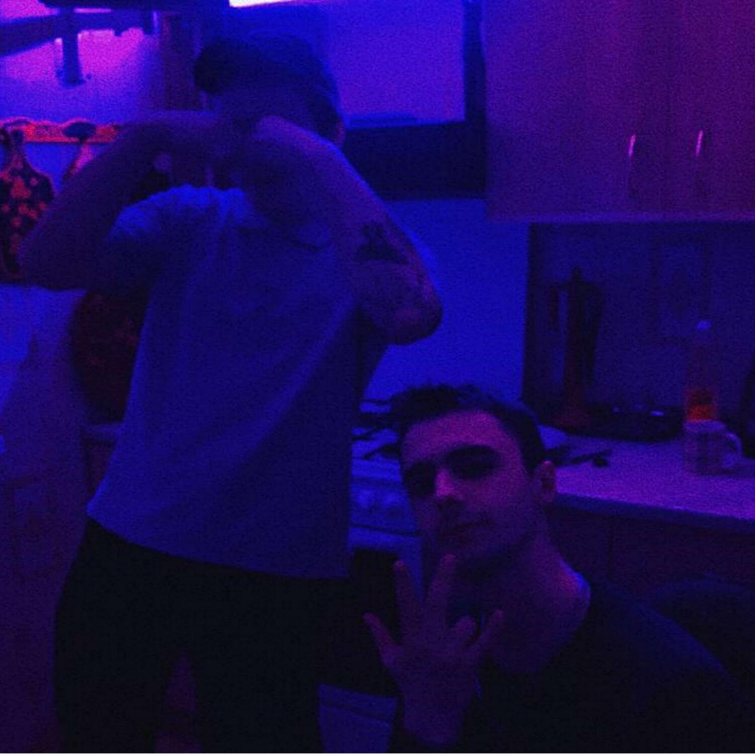 YUNG DIAS