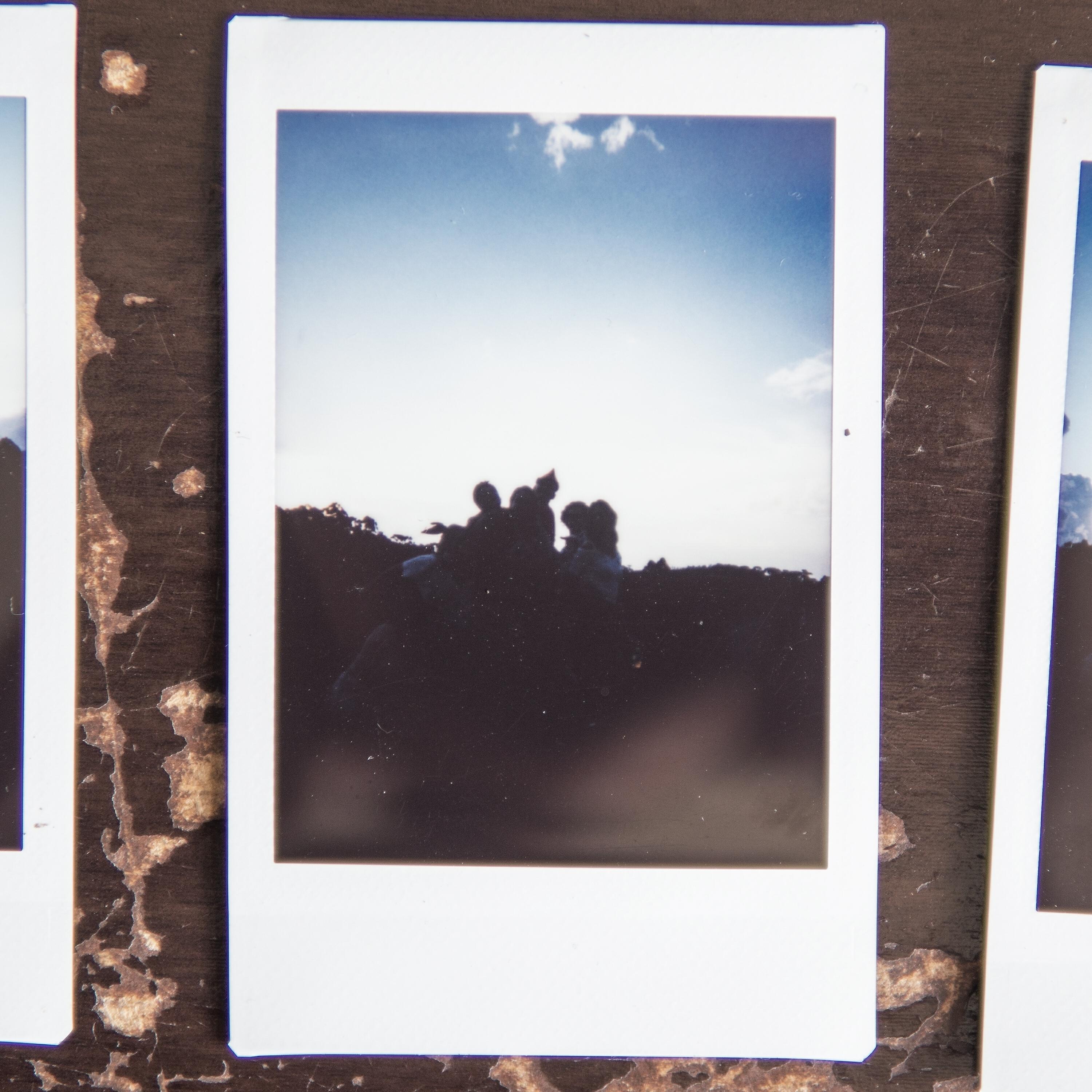 Релиз Polaroid