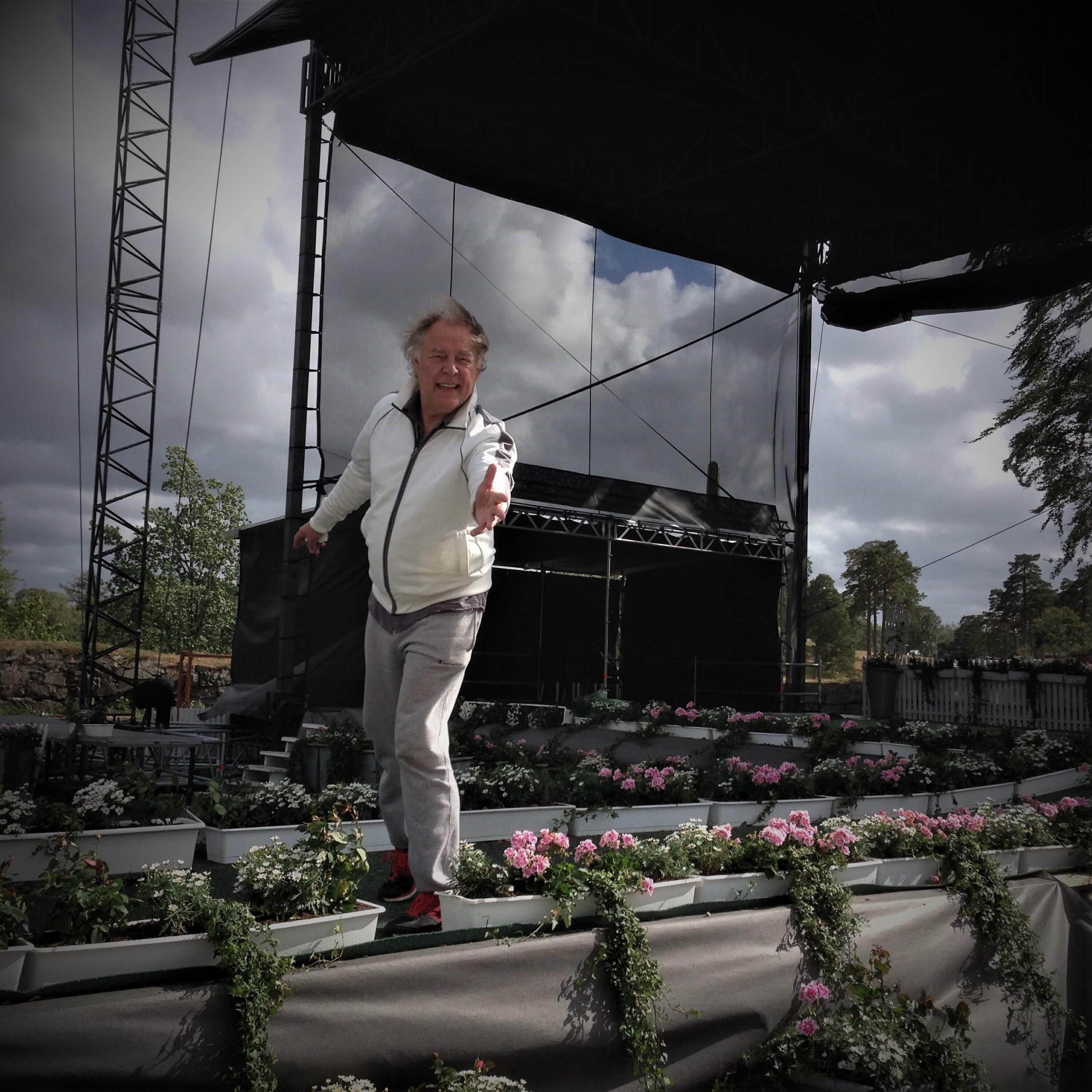 Релиз Vänta inte med att sjunga