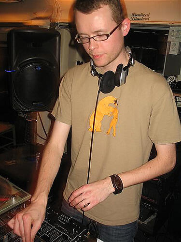 DJ M