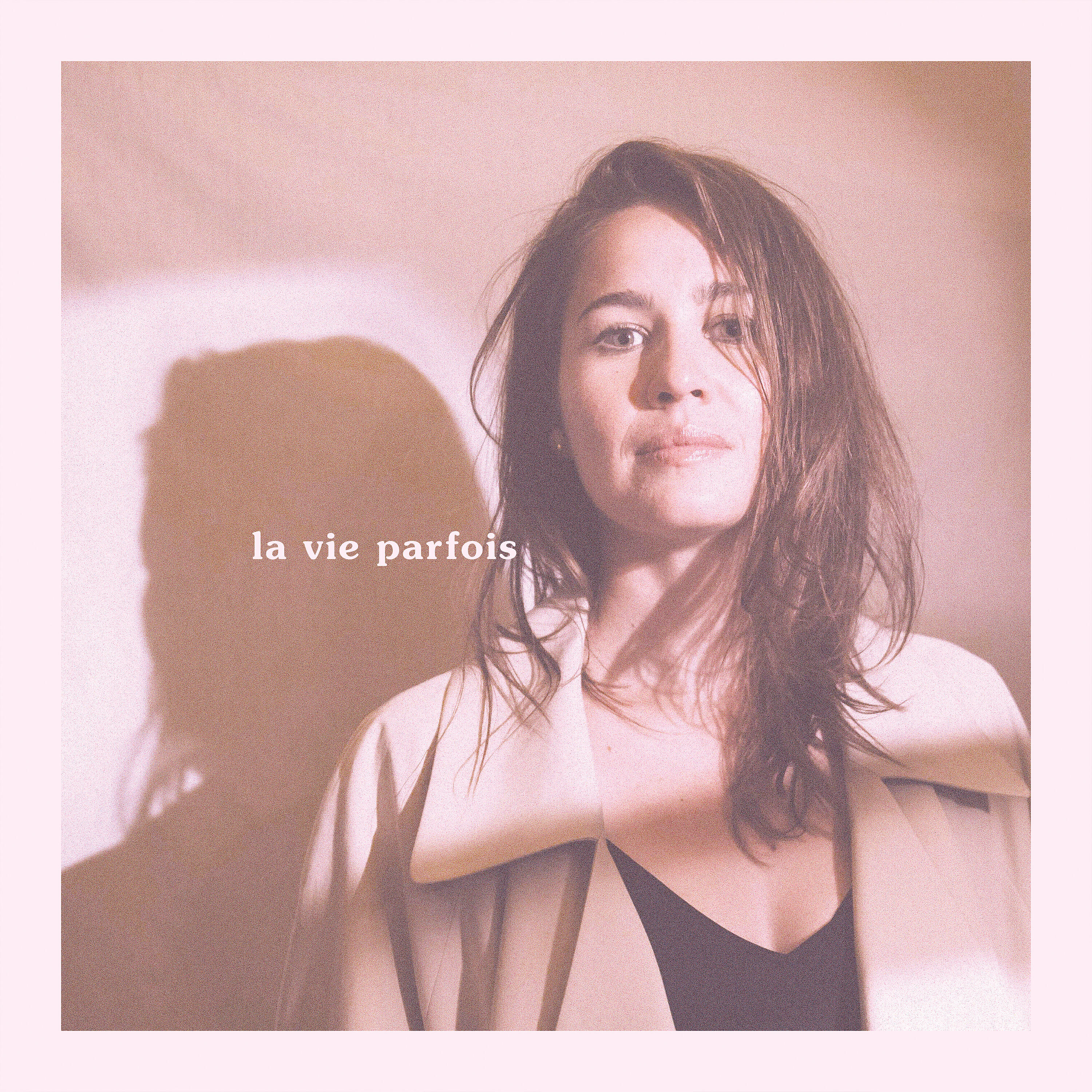 Релиз La vie parfois
