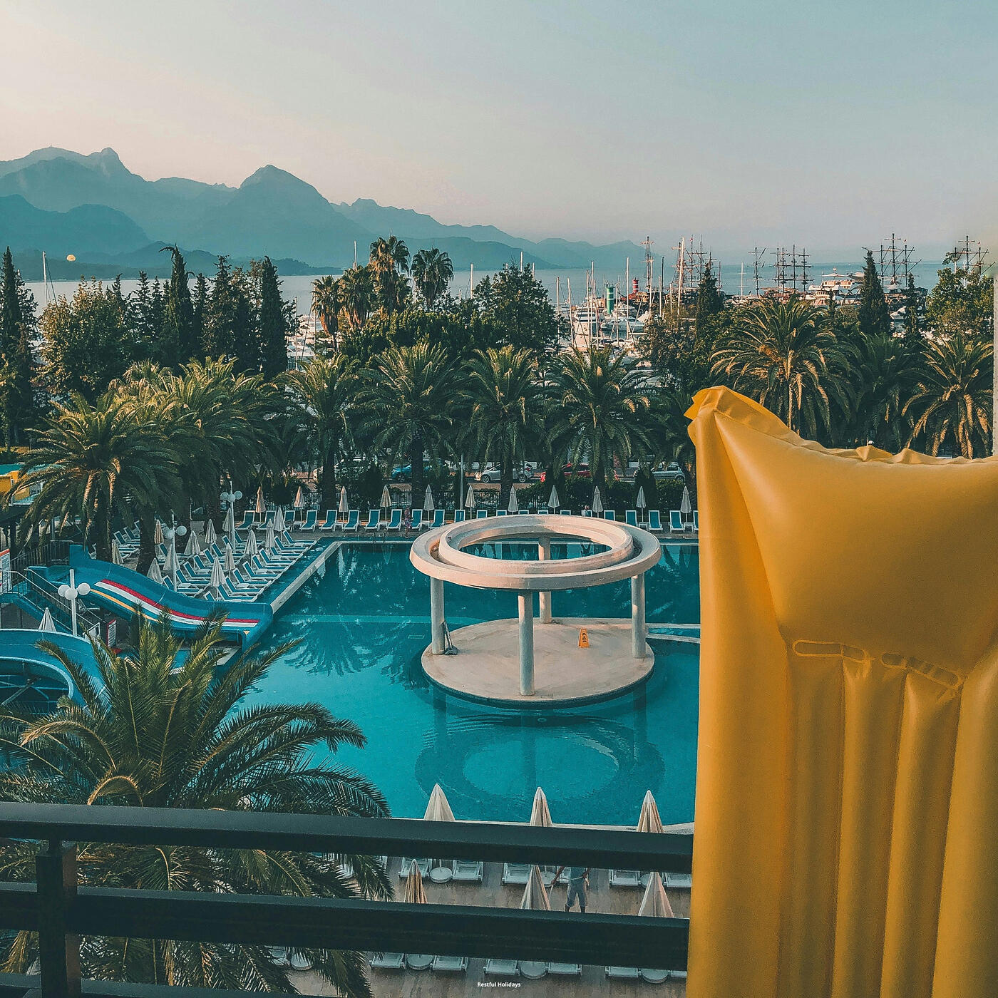 Релиз Restful Holidays