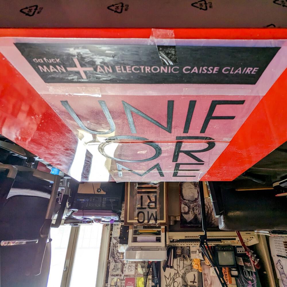 Релиз Man + AN ELECTRONIC CAISSE CLAIRE
