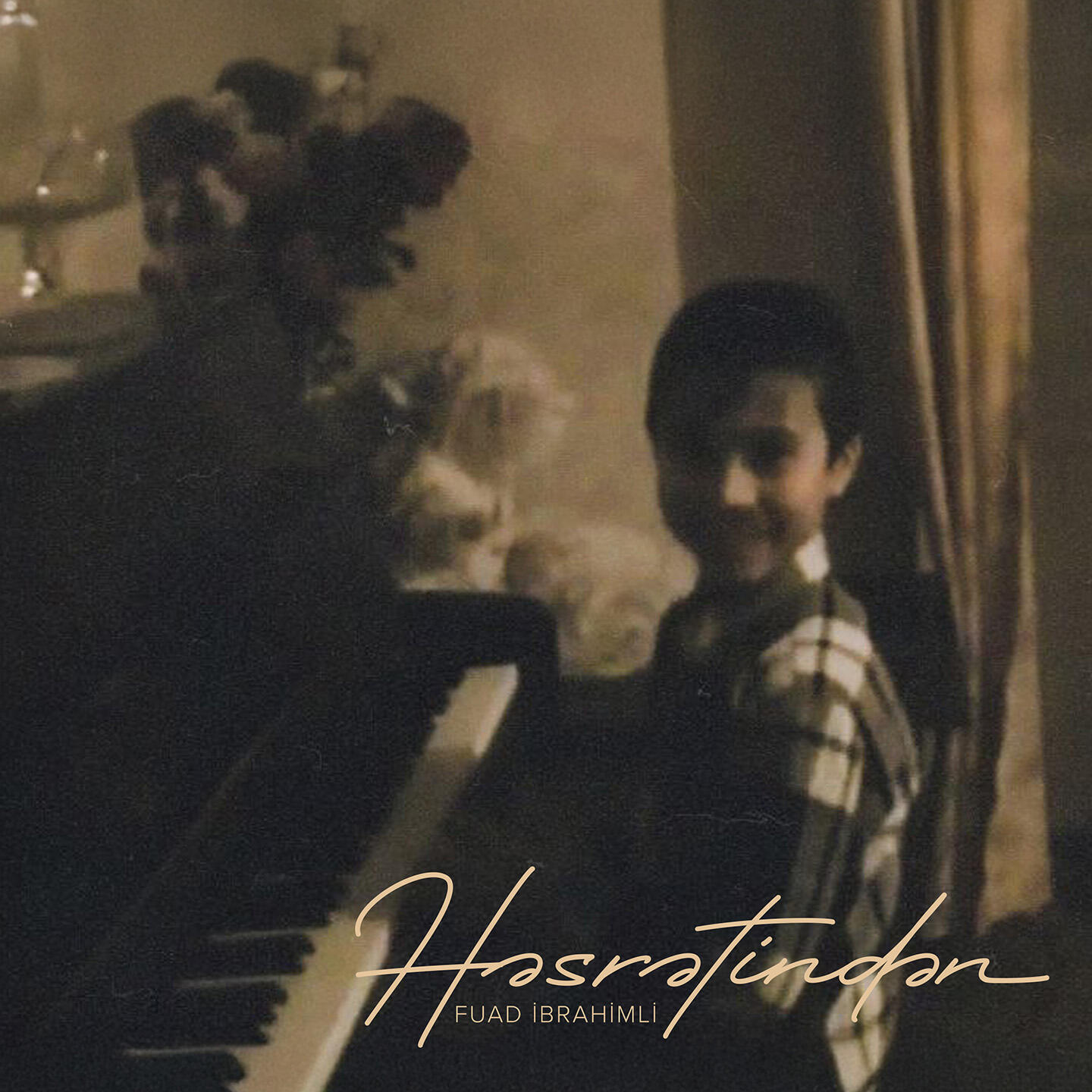 Постер альбома Həsrətindən