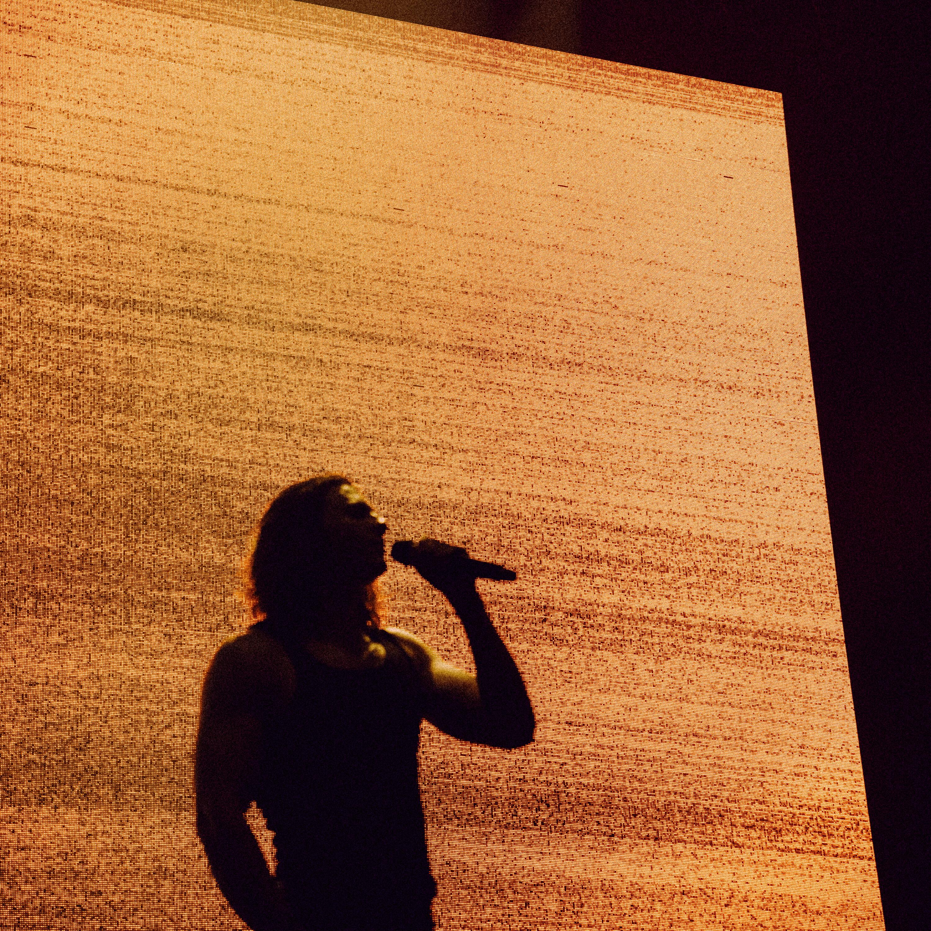 Скачать песню Petit Biscuit - Honor Your Goals (Live Intro) бесплатно в MP3 для Android и iOS