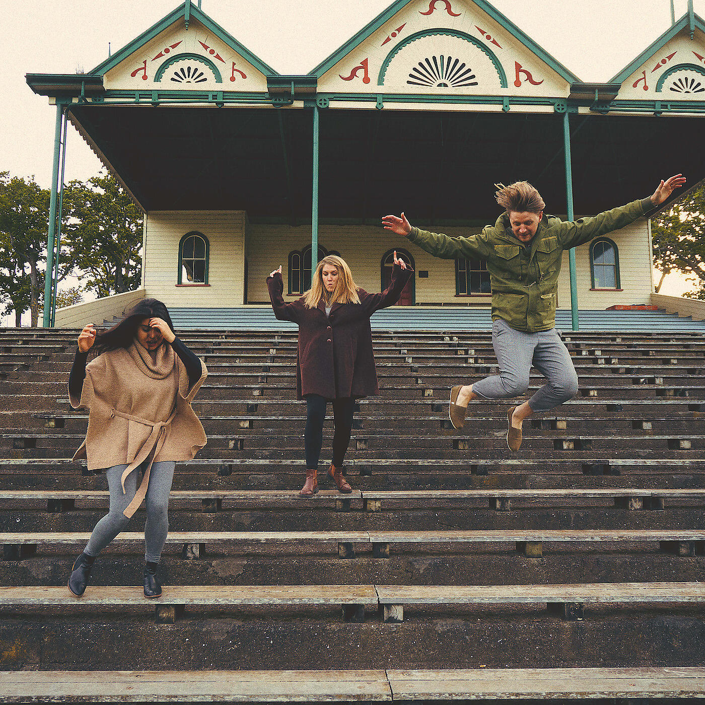 Релиз Belong