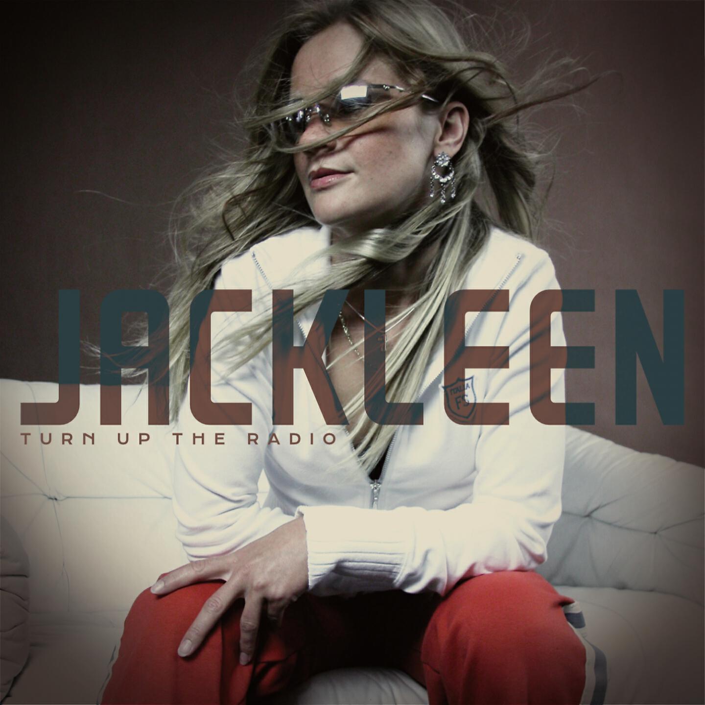 Релиз Turn up the Radio