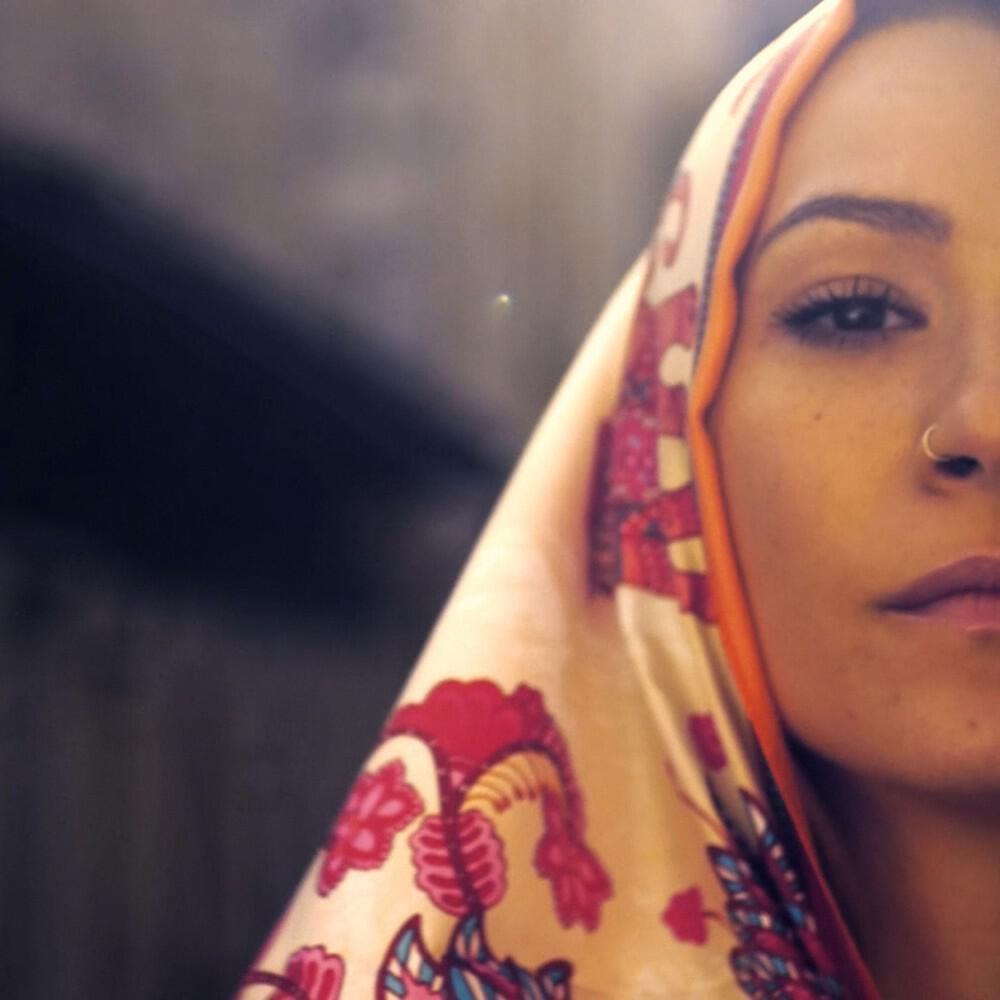 Релиз La femme dévoilée