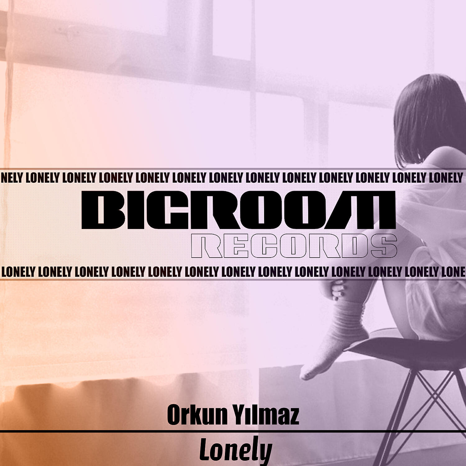 Трек Lonely