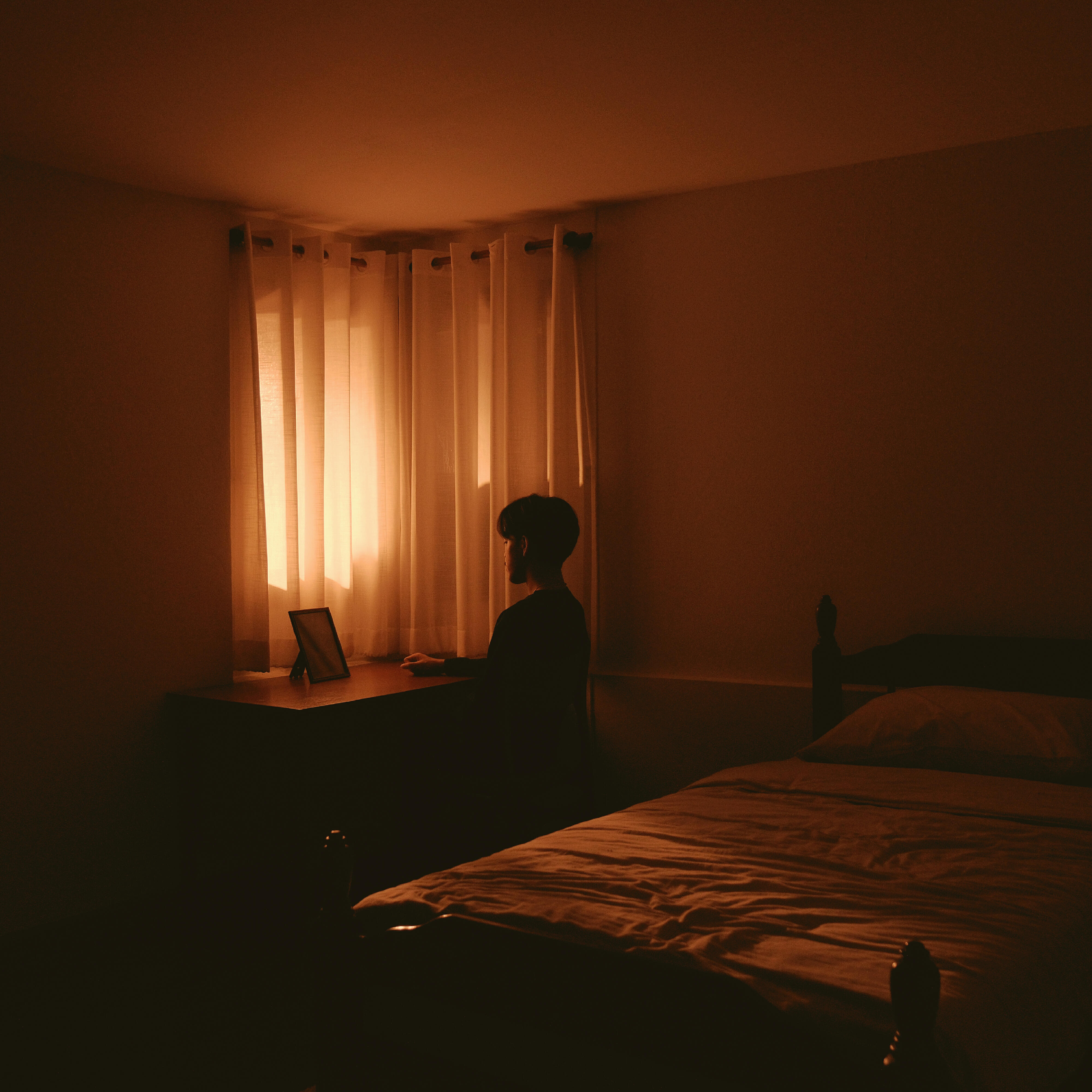 Релиз ในห้องเดิม (Claustrophobia)