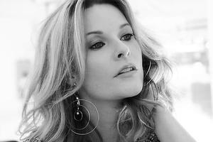 Elizabeth Cook