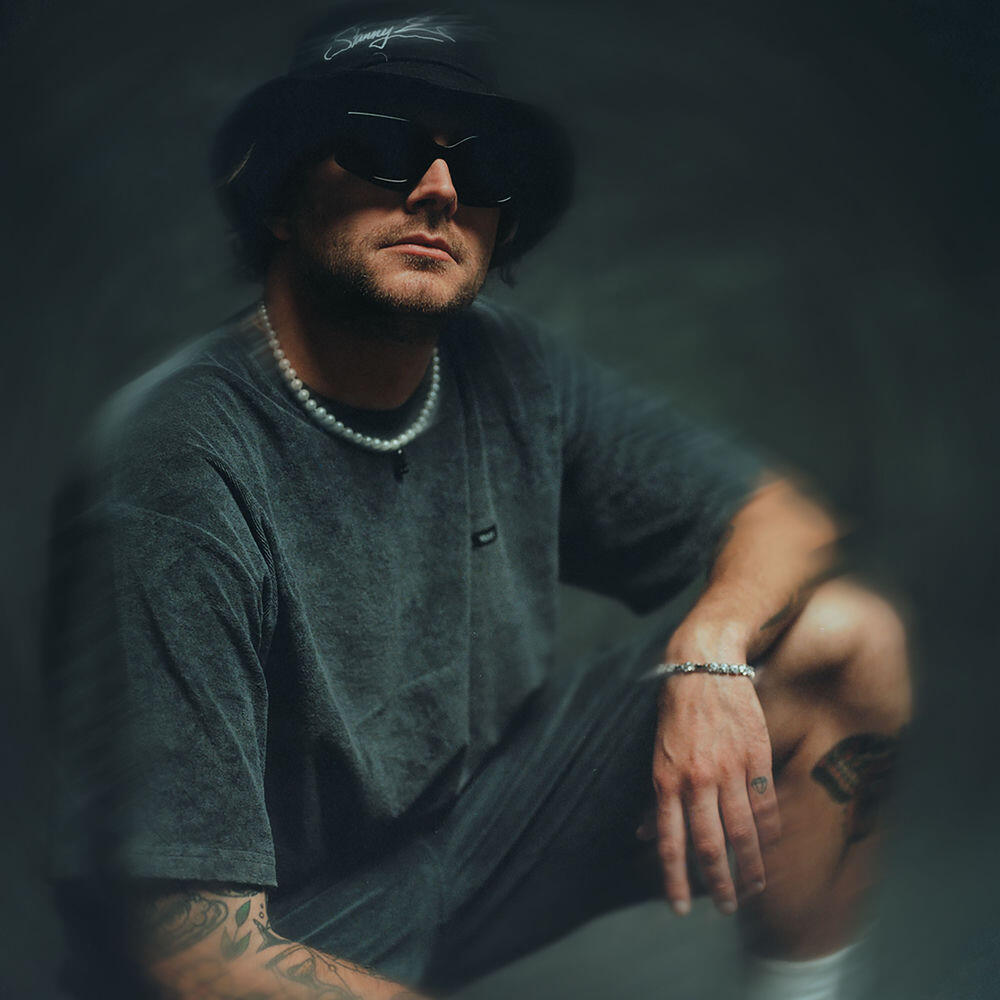 Релиз Hollywood