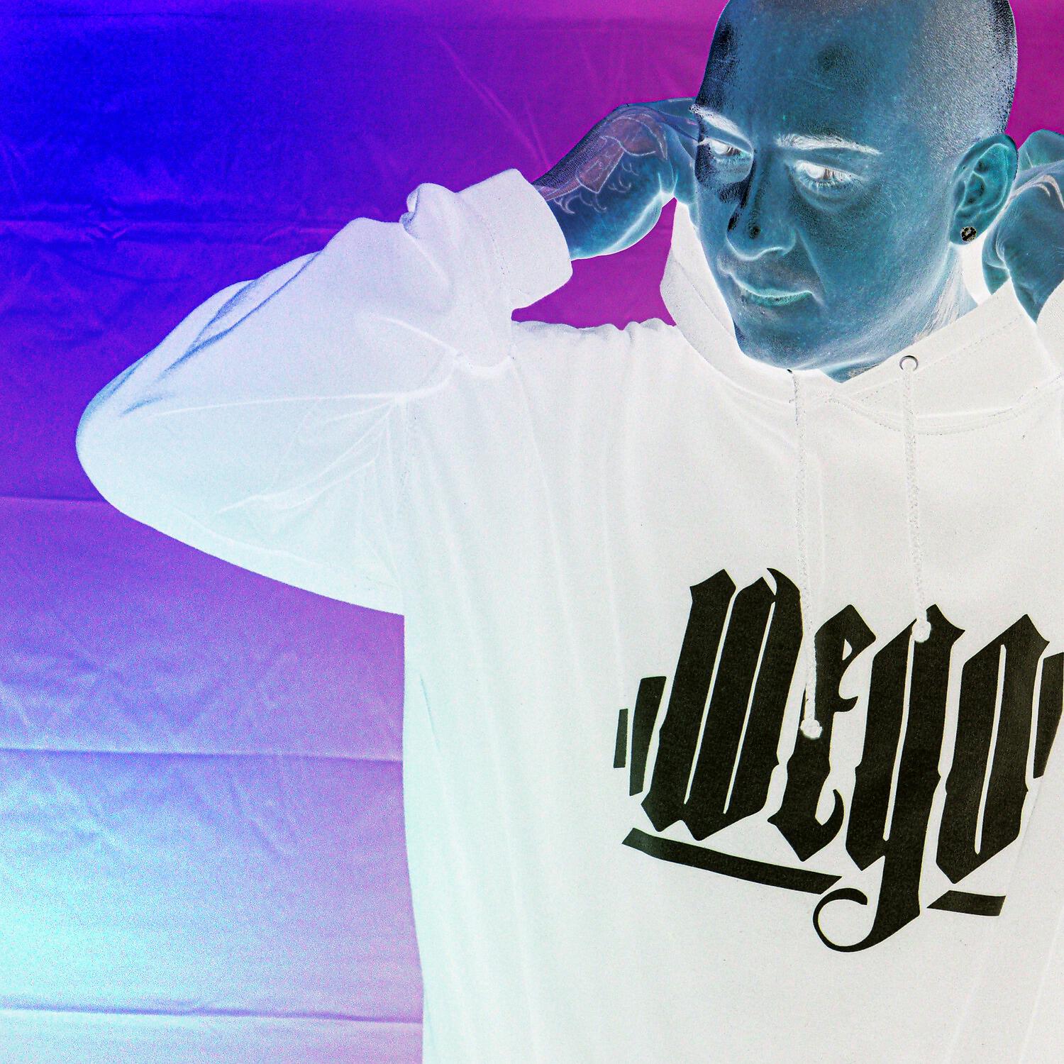 Релиз Wo