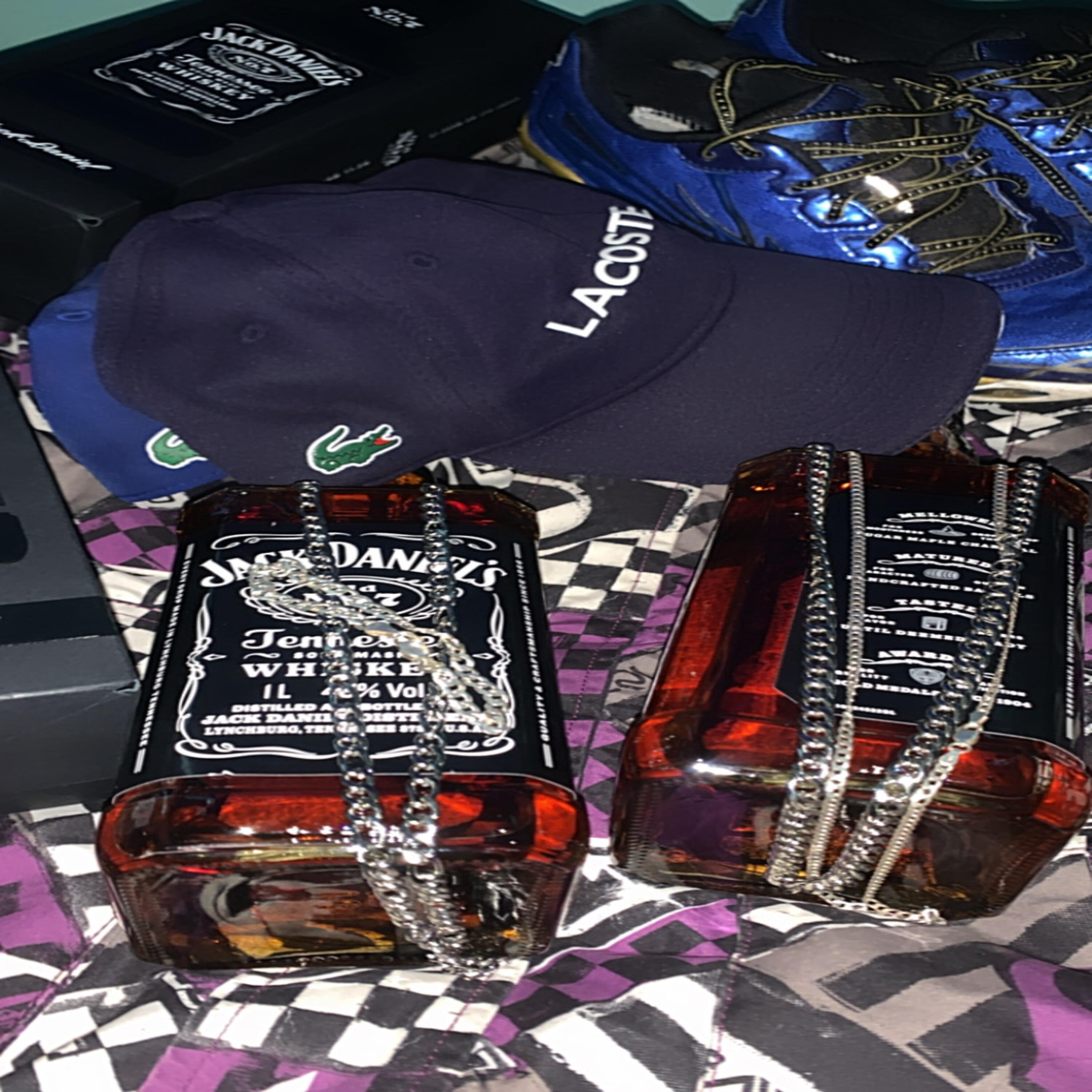 Релиз Toma Gin, Fica Lokona