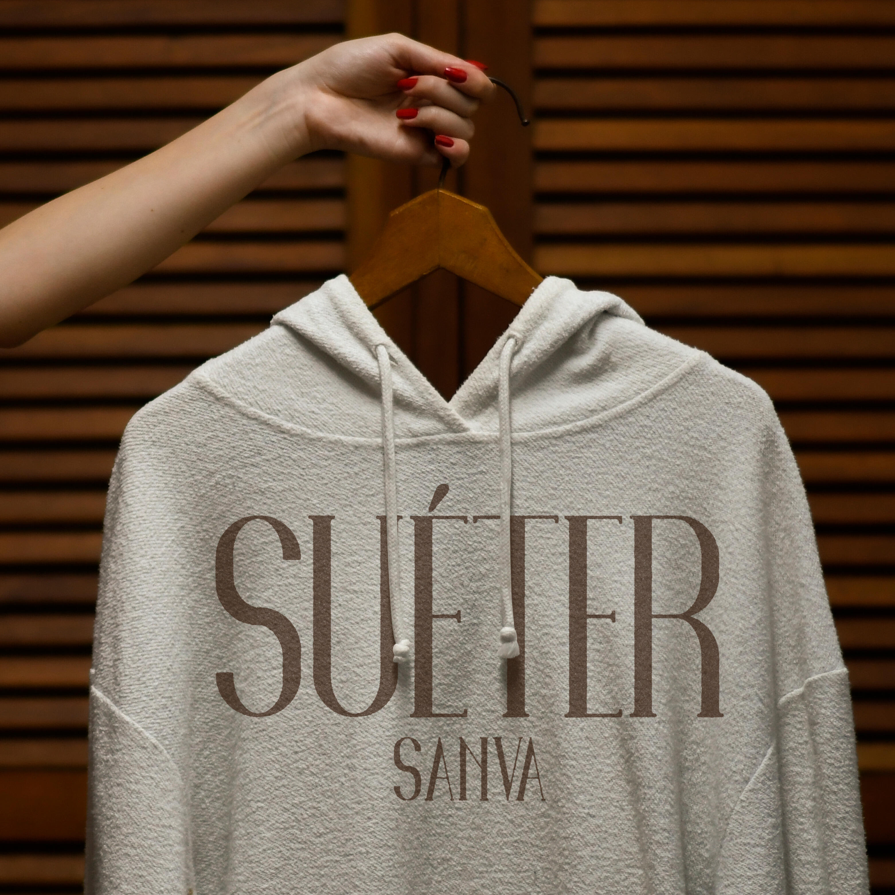 Релиз Suéter