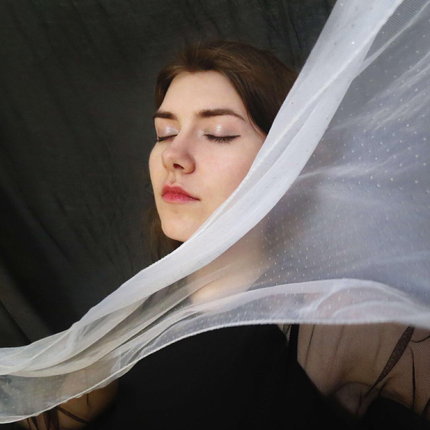 Релиз Dancing With the Ghosts