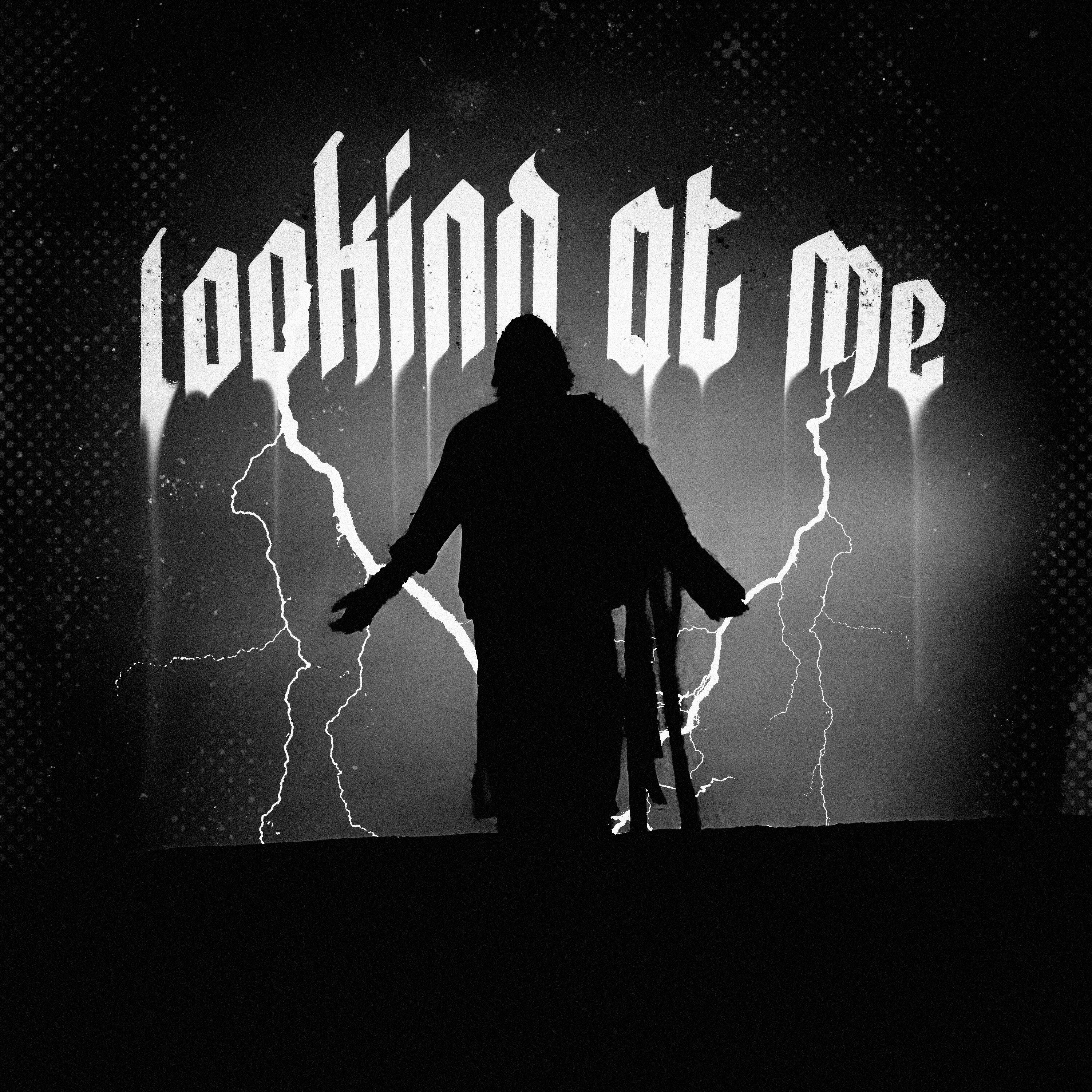 Релиз Looking at Me
