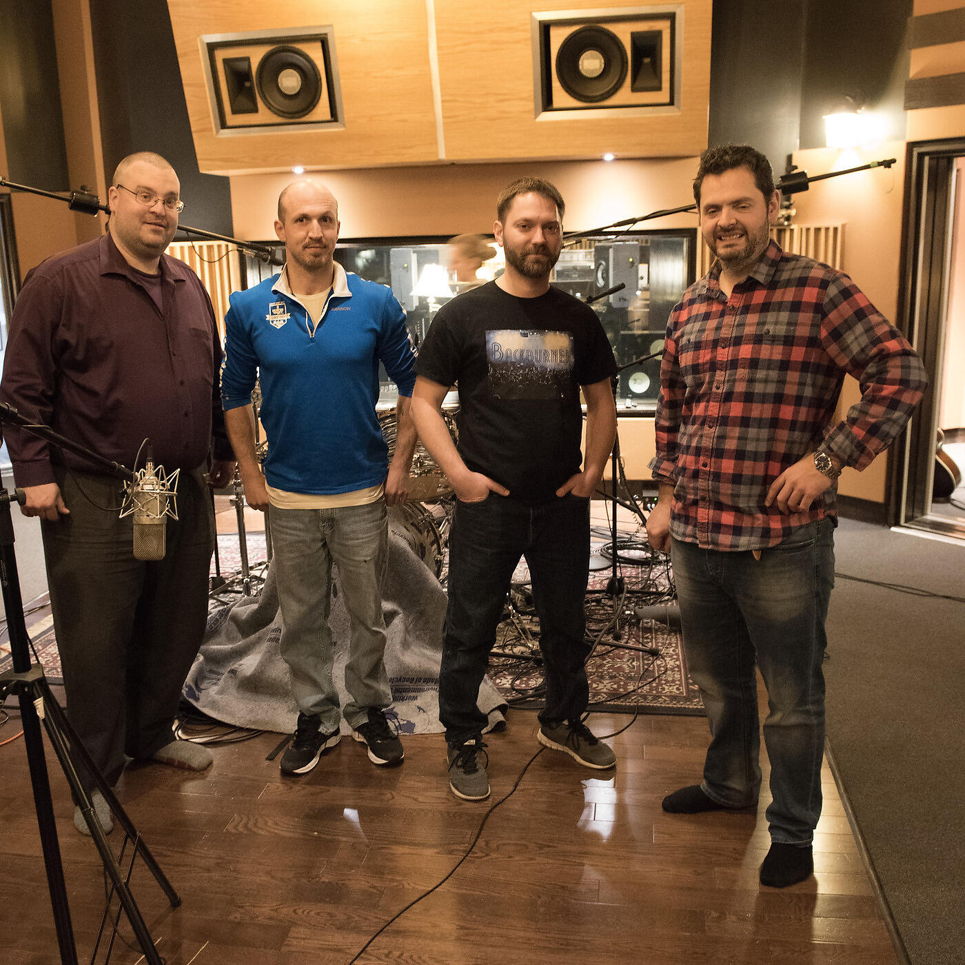 Релиз Swinging Low