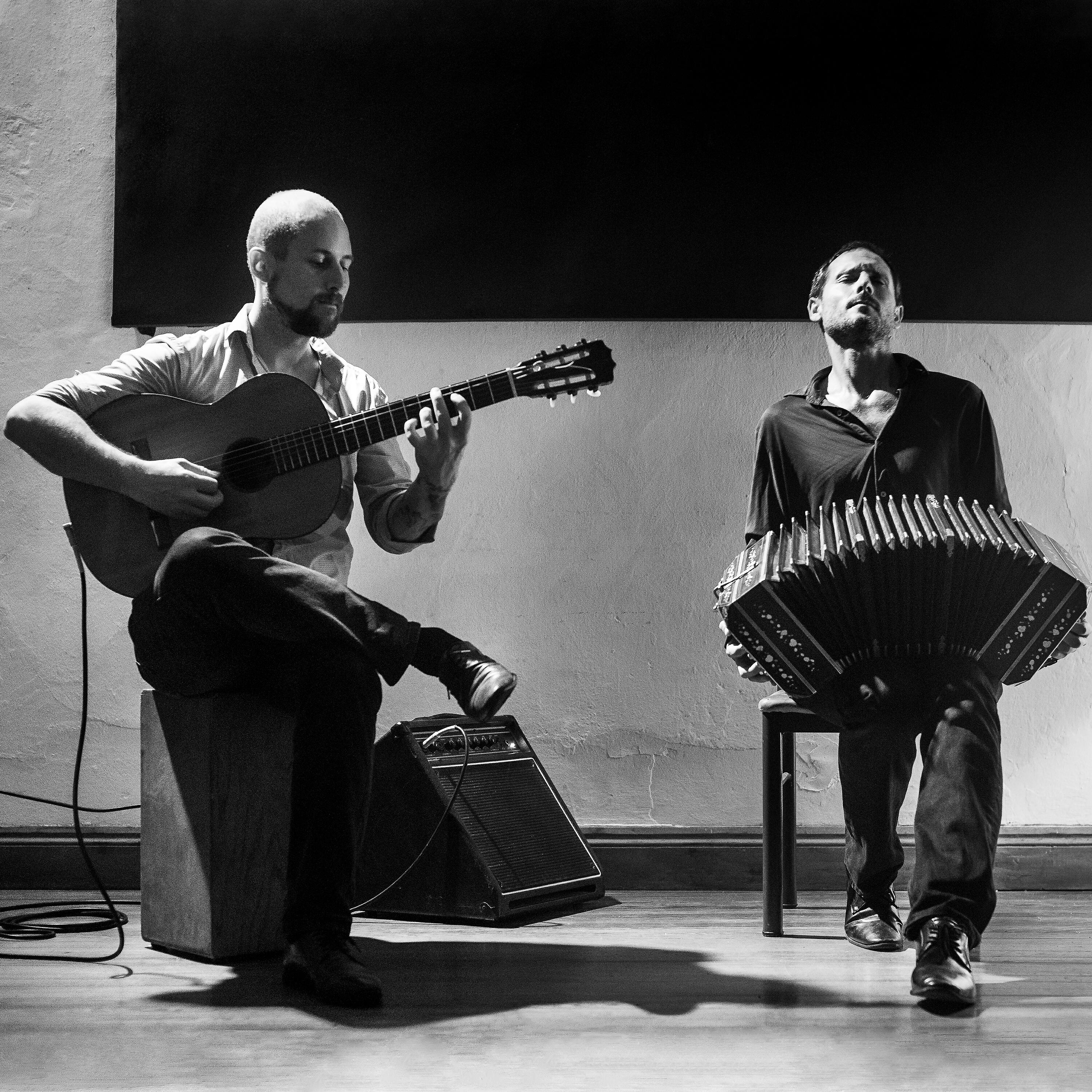 Релиз Composiciones Actuales