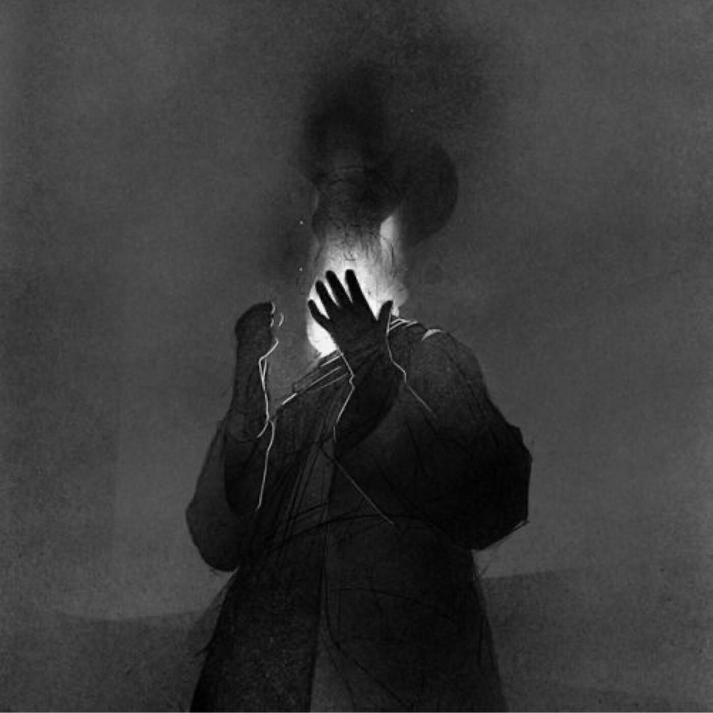 Релиз LES YEUX ROUGES