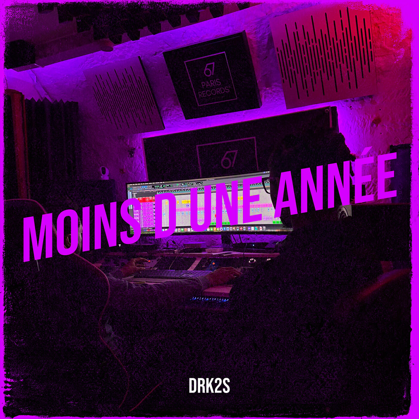 Релиз Moins D Une Année
