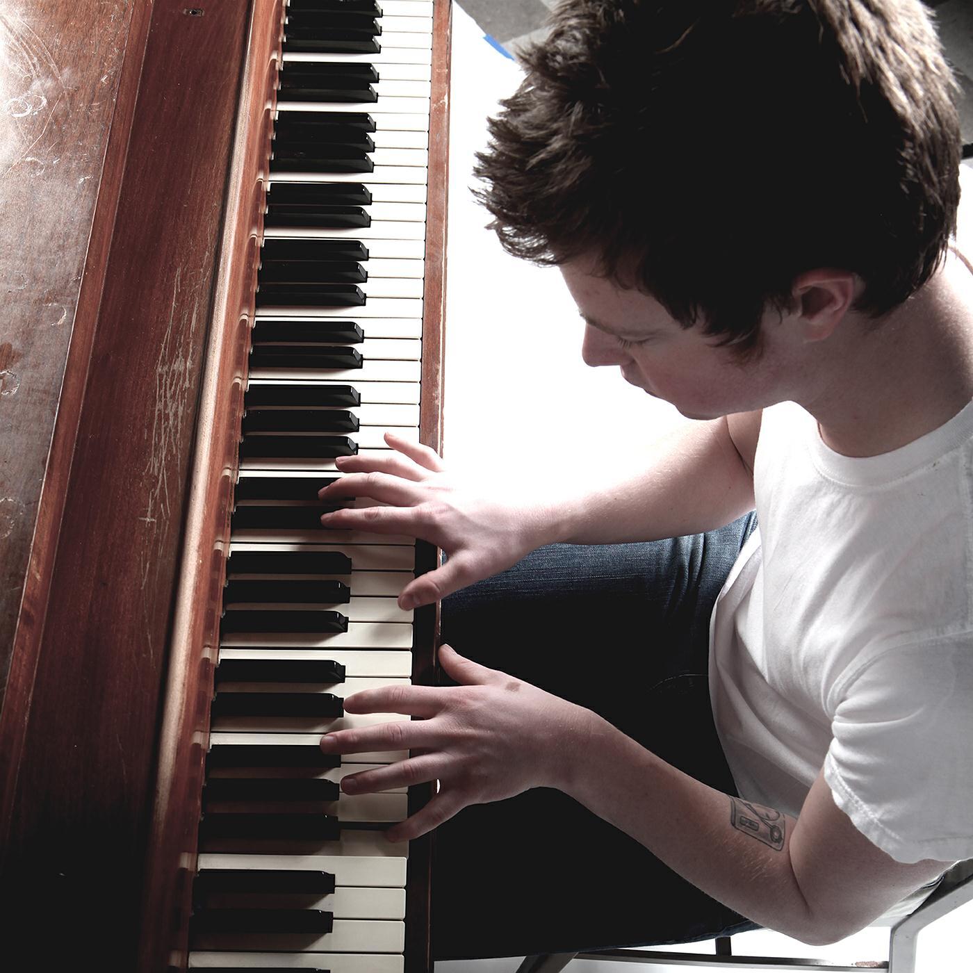 Релиз We Need to Be Loved (Acoustic)