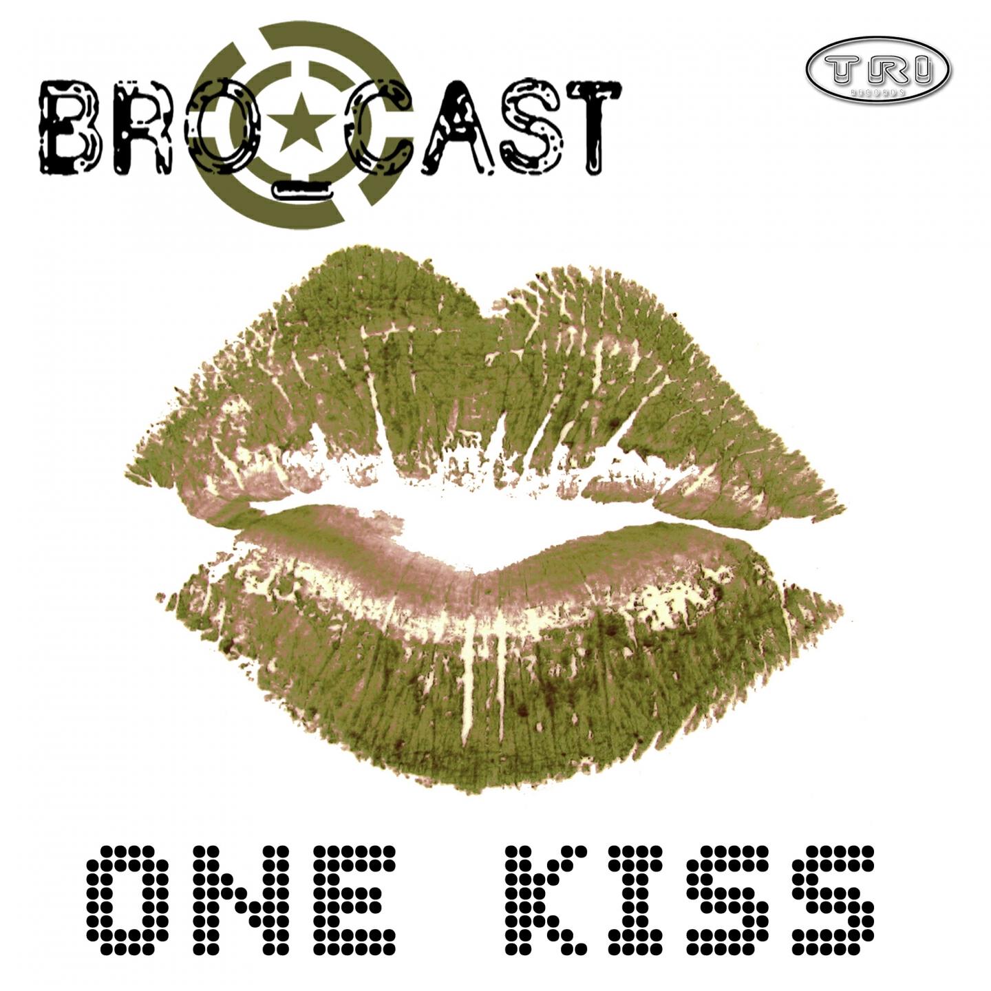 Релиз One Kiss