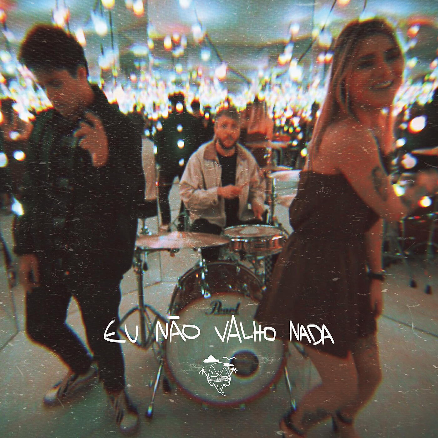 Скачать песню Lagum, Cynthia Luz - Eu Não Valho Nada бесплатно в MP3 для Android и iOS