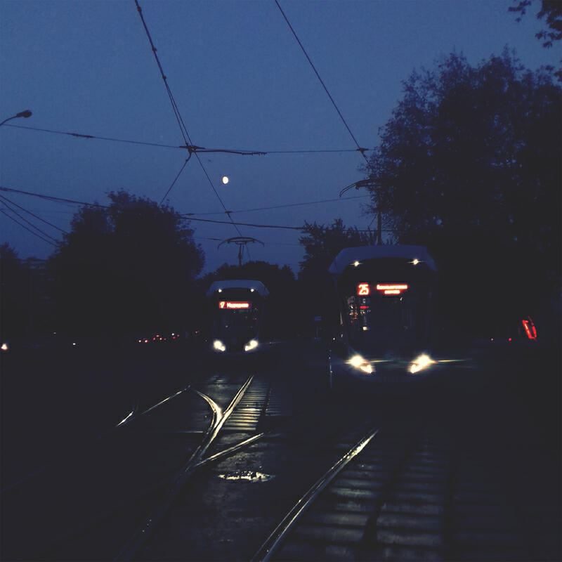 Релиз Водитель Трамвая С Прической Маллет Tram Driver With Mullet Haircut