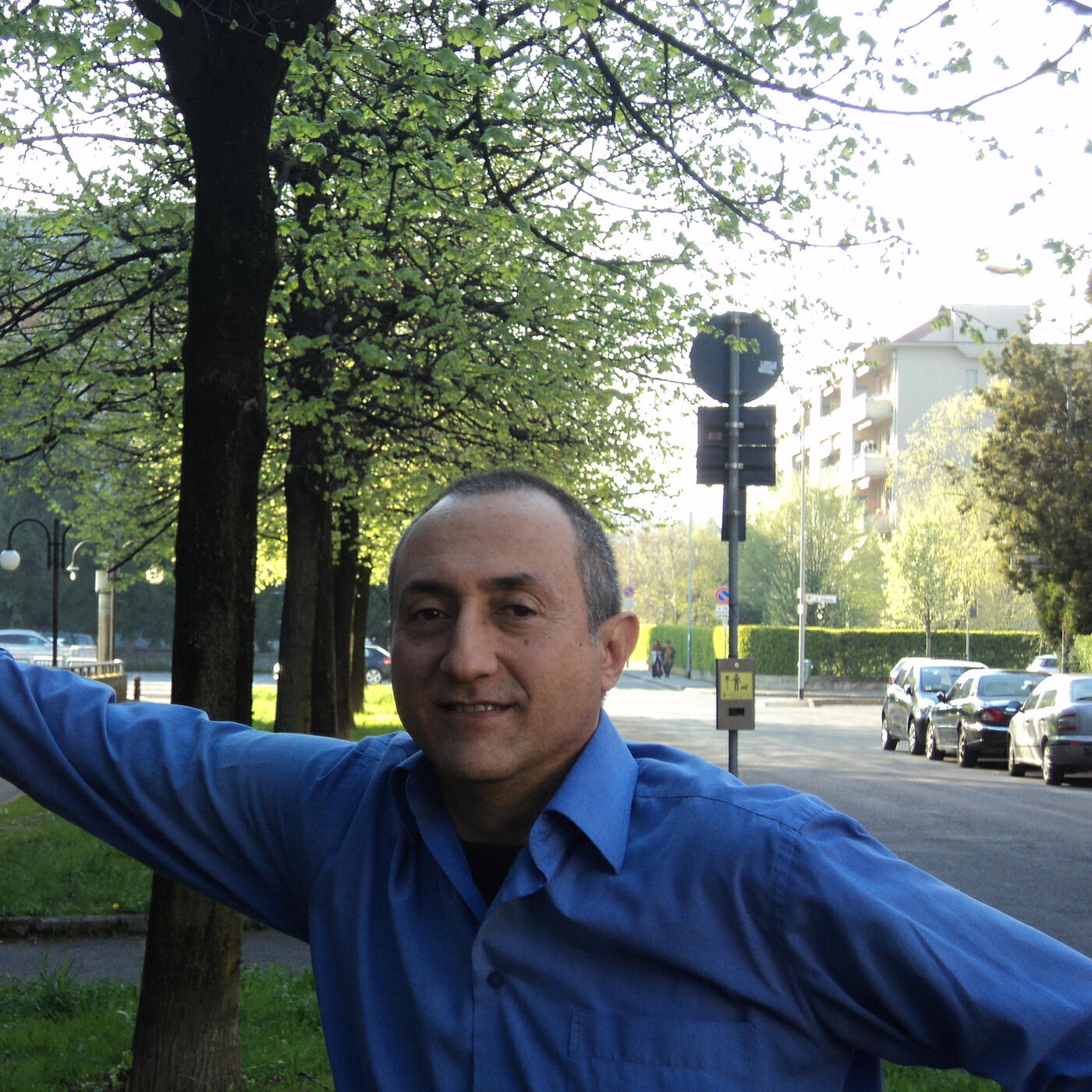 Релиз Me Quedo Aqui / Io Resto Qui