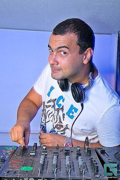 DJ Maniak все песни в mp3
