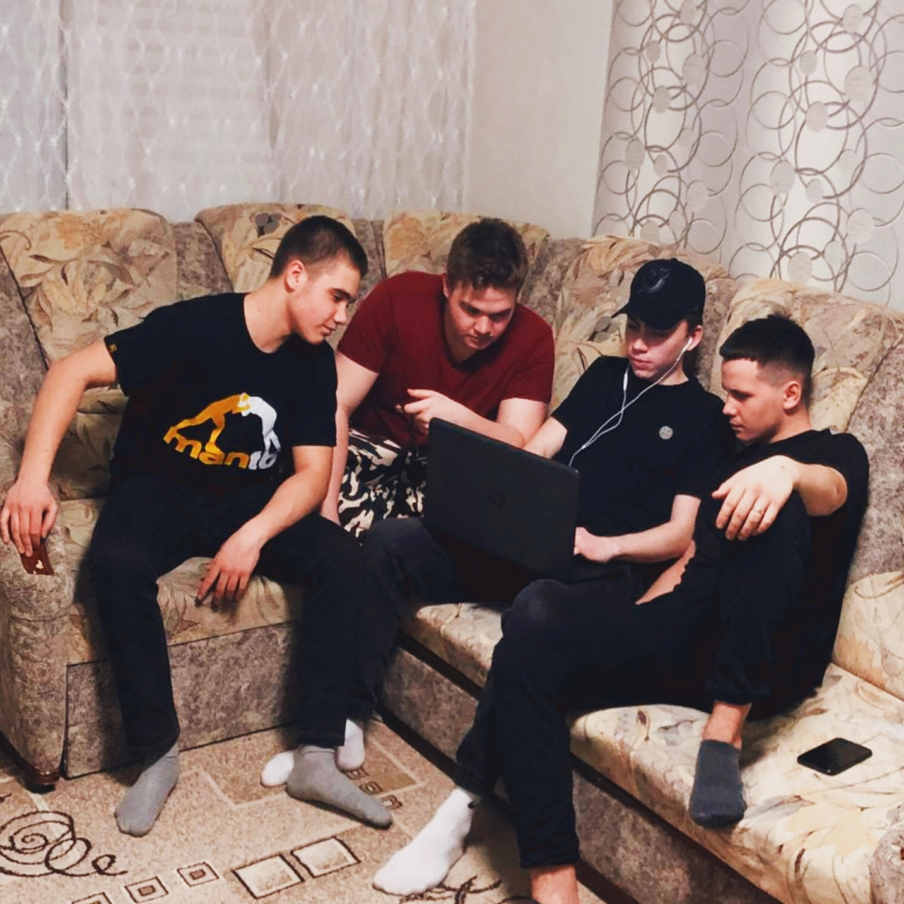 ПАЦАНЛАР