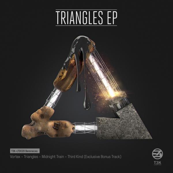 Релиз Triangles EP