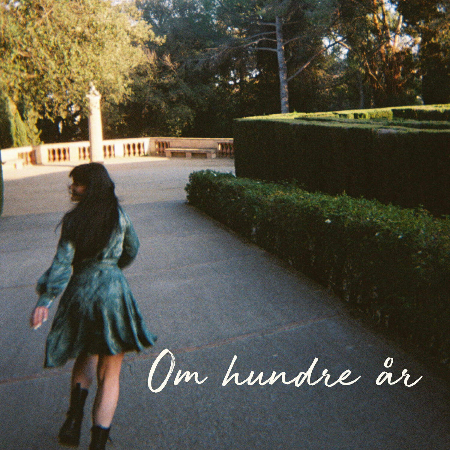 Релиз Om hundre år