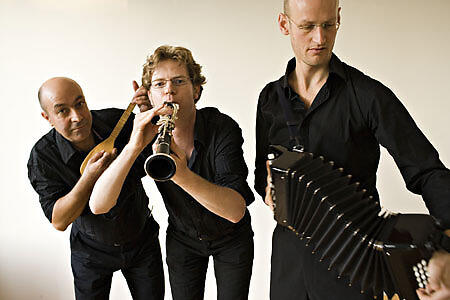 Barana trio