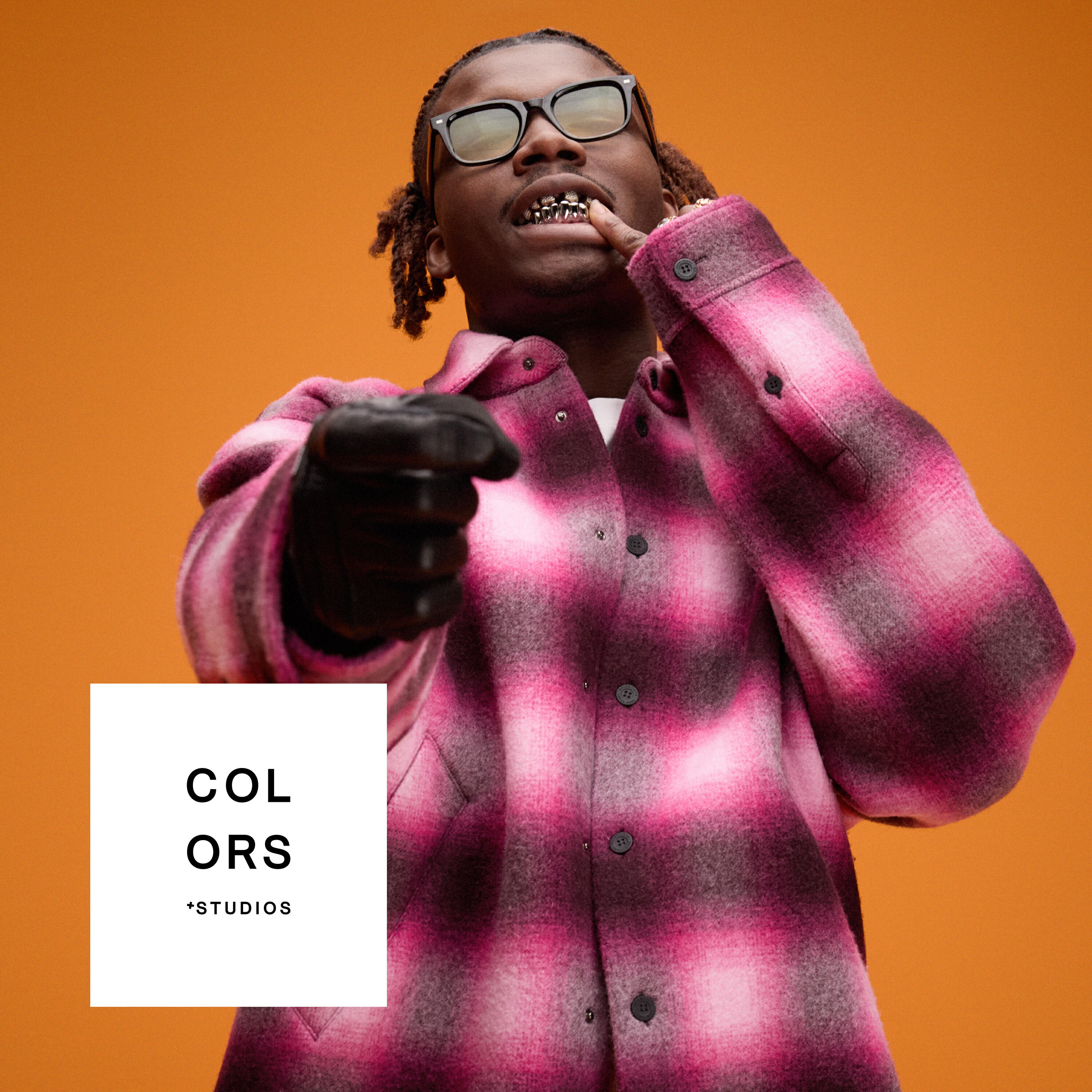Релиз FAKE - A COLORS SHOW
