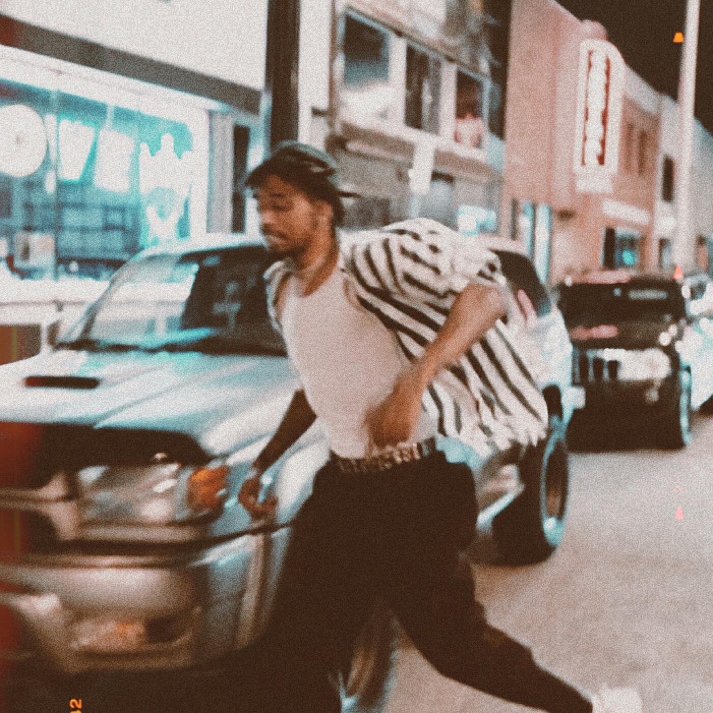 Релиз Off the Leash