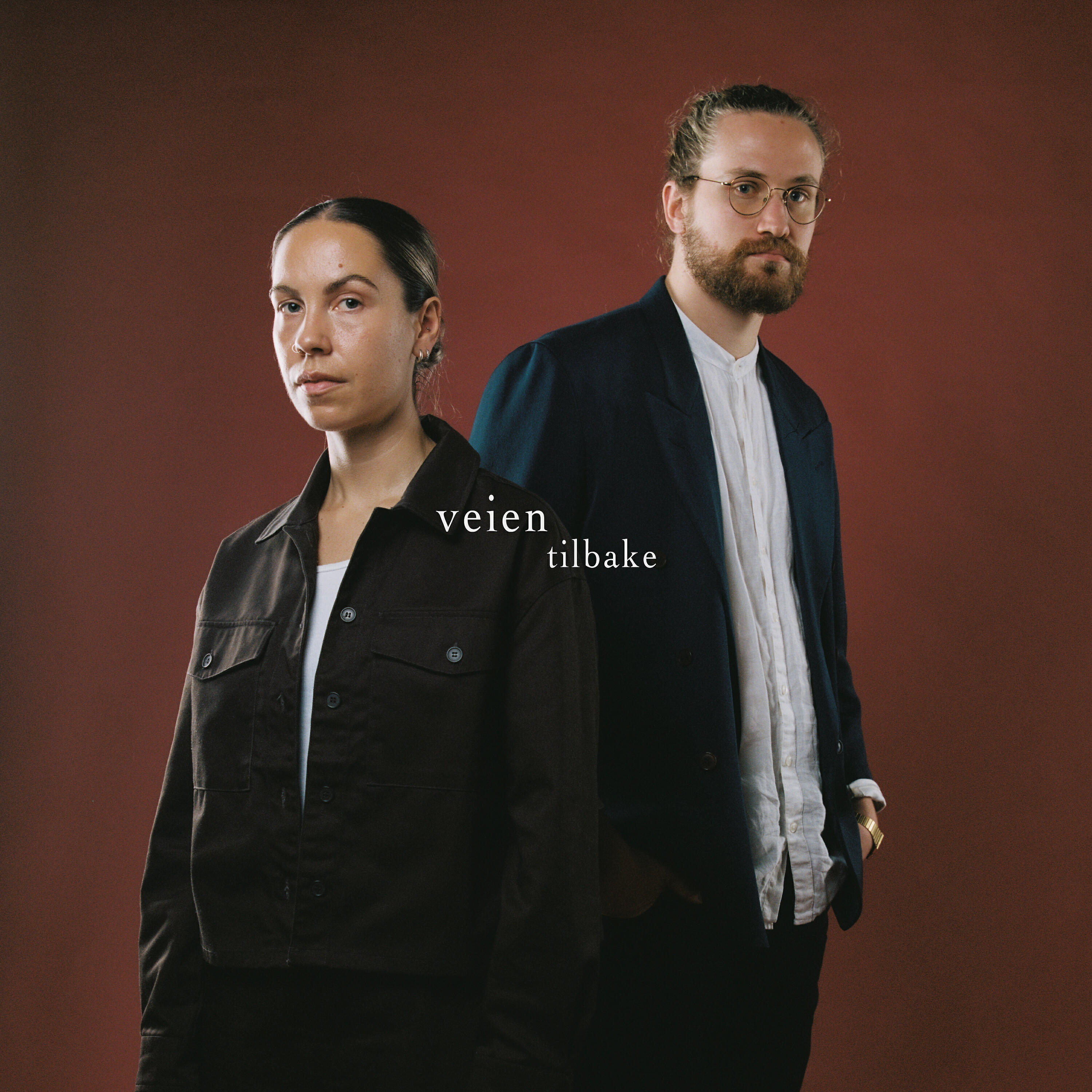 Релиз Veien tilbake