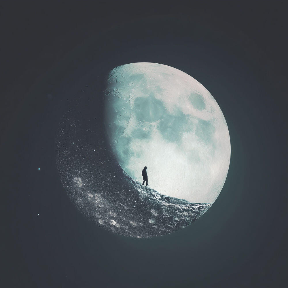 Релиз HER MAN ON THE MOON