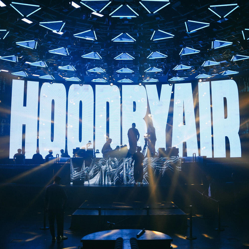 Релиз HOODBYAIR