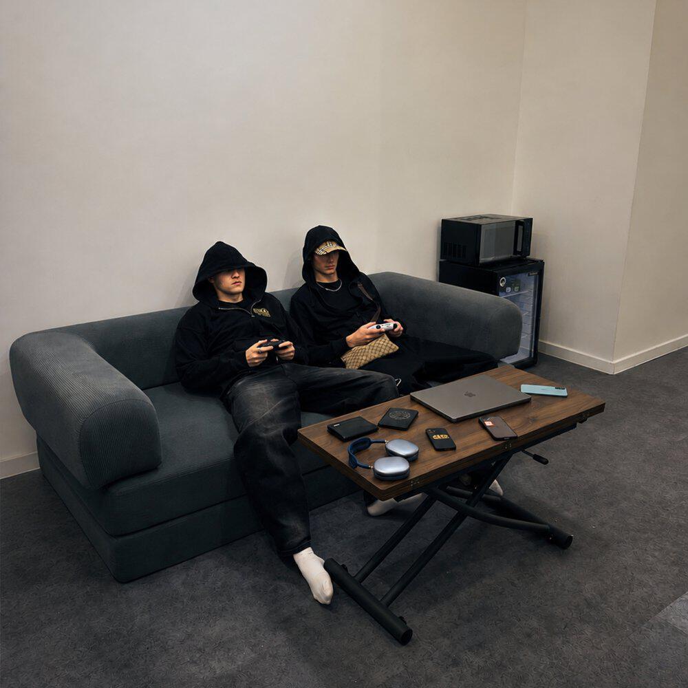 Релиз M.G.C.