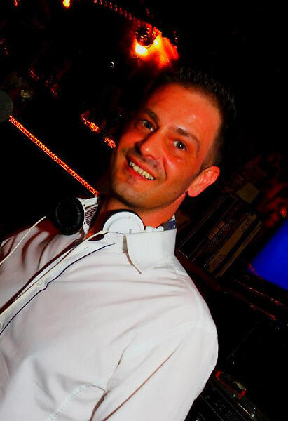 Dj Estefan