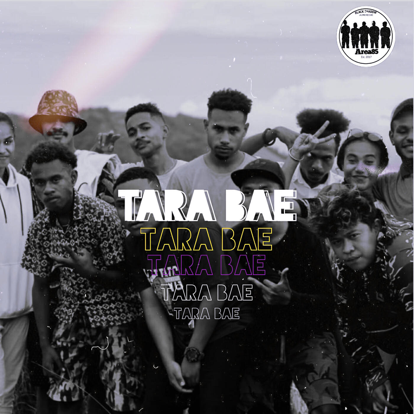 Трек Tara Bae